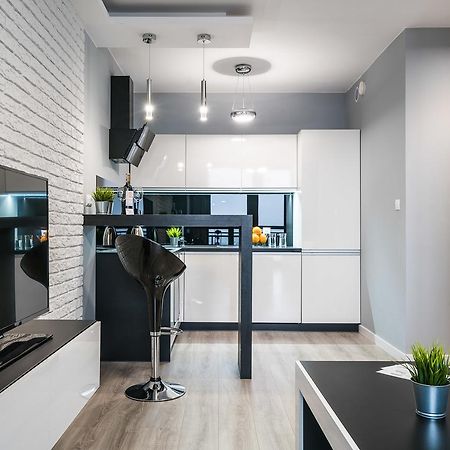 Rentplanet - Odra Tower Apartman Wrocław Kültér fotó